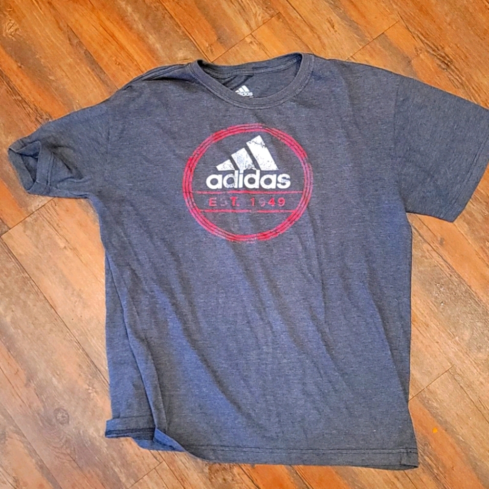 Adidas tshirt